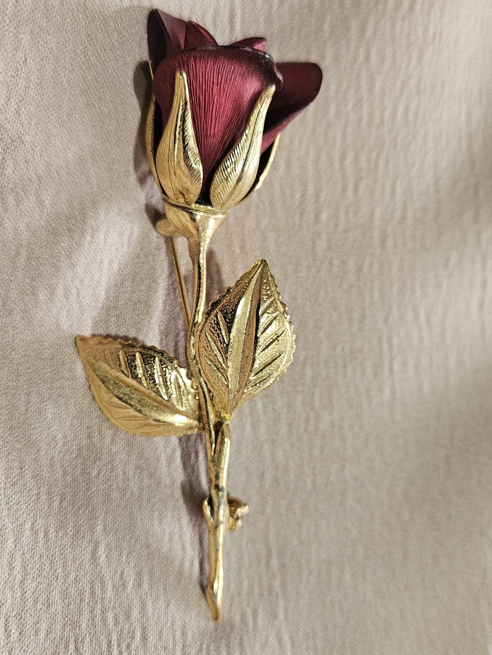 Vintage GIOVANNI Red Rose Brooch